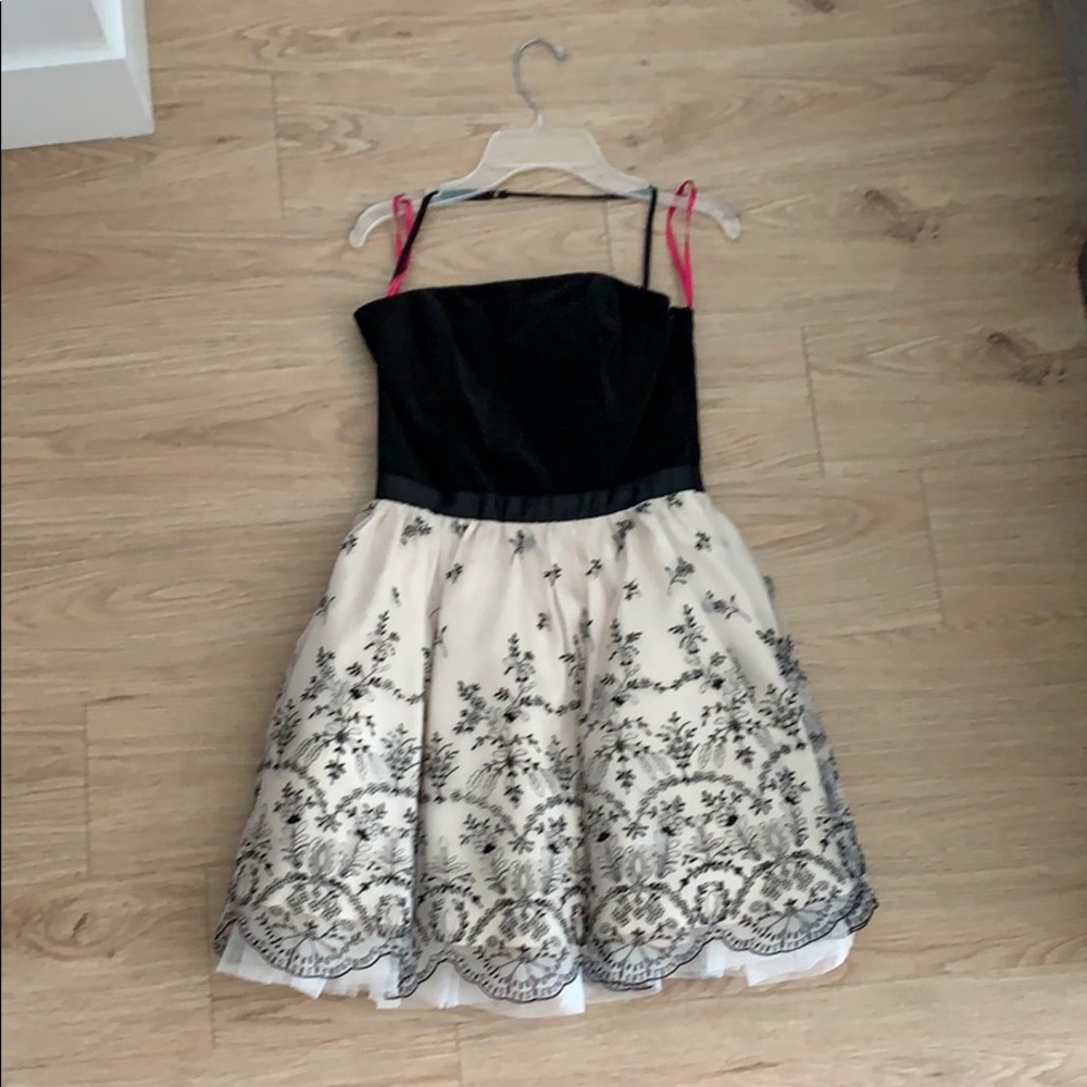 Betsey Johnson Formal dress